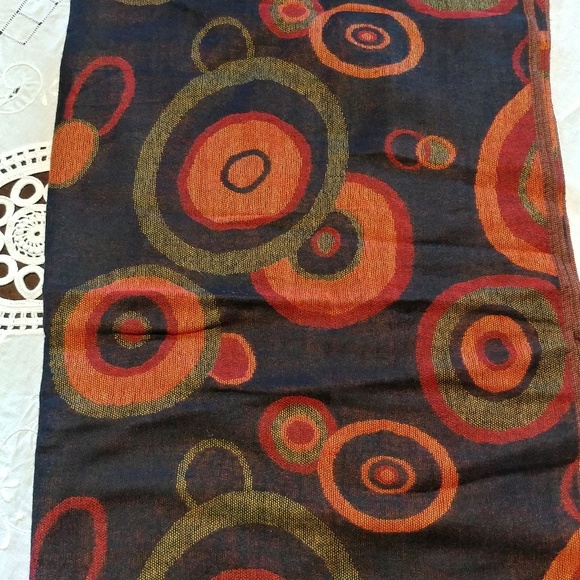 Wrap/scarf - Picture 3 of 3